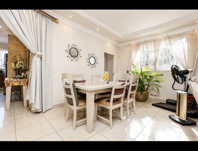2 BEDROOM APARTMENT FOR SALE IN MUSGRAVE